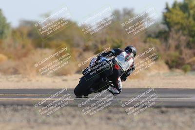 media/Dec-18-2022-SoCal Trackdays (Sun) [[8099a50955]]/Turn 7 Backside (1125am)/